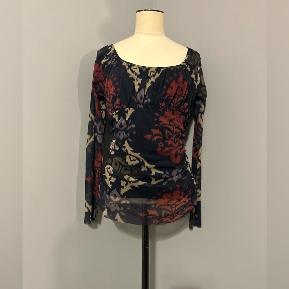 Weston Wear scoop neck sheer sleeved multicolor top size M